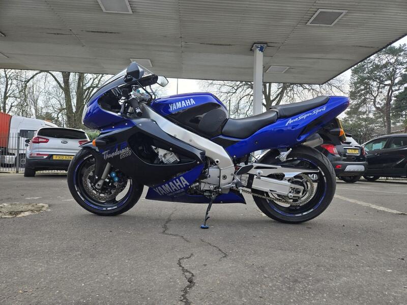 YAMAHA YZF1000R Thunderace