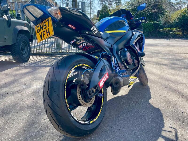 SUZUKI GSXR750