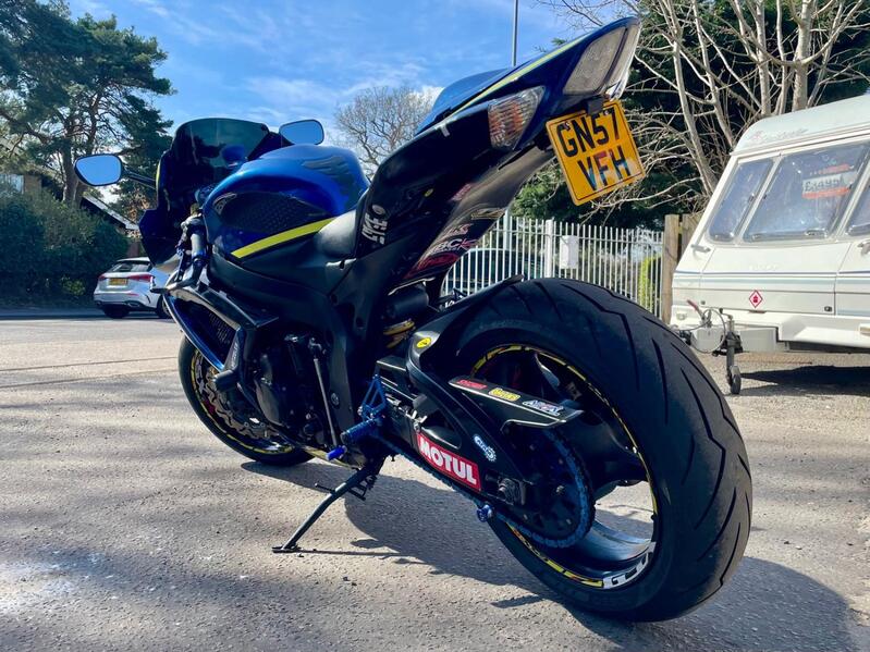 SUZUKI GSXR750